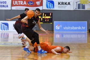 FOTO: Gorica prošetala Baldekinom, minuta šutnje za Lelas i Ivkovića