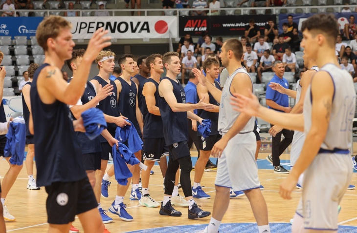 FOTO: Zadar u premijeri pobijedio američku momčad BYU i oduševio navijače