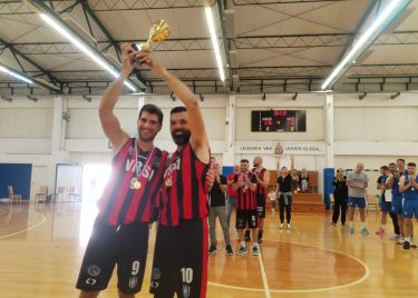 FOTO, VIDEO: Turnir 4 grada - amateri i rekreativci pokazali da još znamo igrati košarku; Zadrani osvojili pokal, Jure Ružić MVP turnira