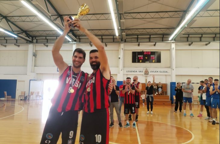 FOTO, VIDEO: Turnir 4 grada - amateri i rekreativci pokazali da još znamo igrati košarku; Zadrani osvojili pokal, Jure Ružić MVP turnira