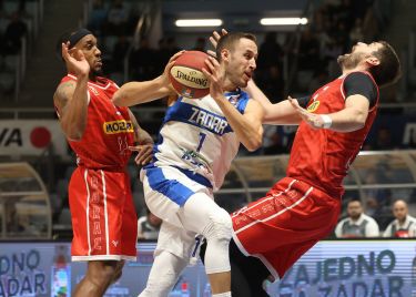 VIDEO: Zadar bez trojice protiv Borca na plus 22, obrana i trice ključ pobjede