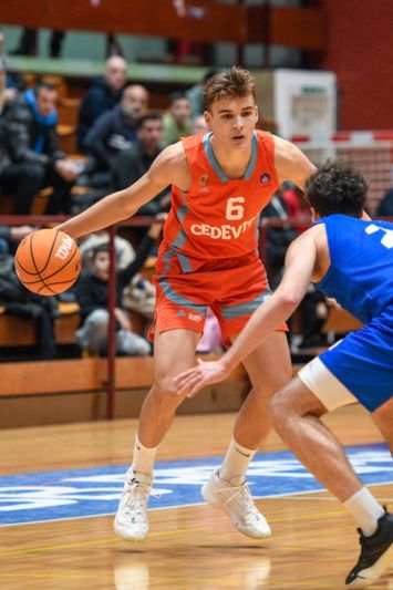 Šare i Karačić predvodili Cedevitu Junior do nove pobjede nad Cibonom