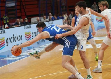 Cibona imala +19, Dinamo slavio u produžetku. Mulaomerović preko Sesara stigao do 4:0