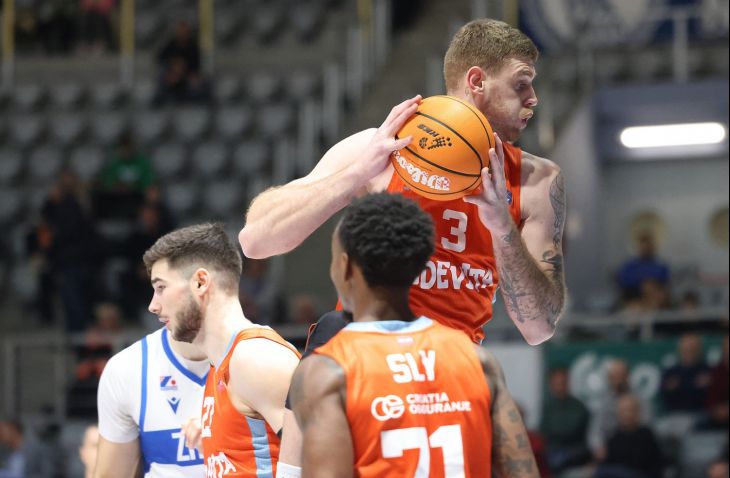 Cedevita Junior trenirala u Zadru pa krenula za Široki po početak novog niza