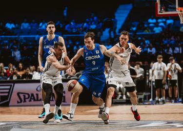 Cibona kaskala za Dubaijem cijelu utakmicu, završilo je -29