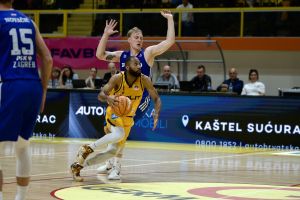 FOTO: Dinamo srušio Split na Gripama, Mršić poručio: Za ulazak u finale trebaju dvije pobjede