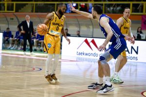 FOTO: Dinamo srušio Split na Gripama, Mršić poručio: Za ulazak u finale trebaju dvije pobjede