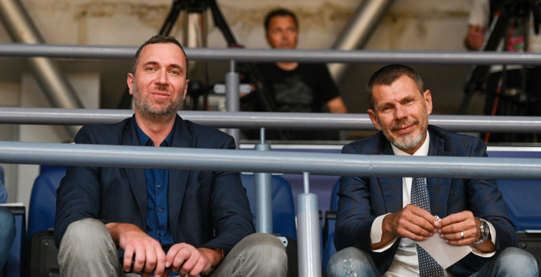 I Zvone Boban voli košarku
