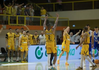 Split smanjio na 2:1, Mihailović promašio šut vrijedan naslova