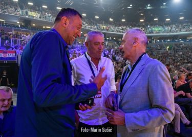 Vlade Divac ozlijeđen u prometnoj nesreći, pao je s motora