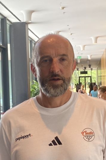 VIDEO Šarin: Pepi je napravio čudo, a atmosfera na utakmicama na Kosovu je usporediva s Jazinama i Baldekinom