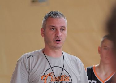Tri nove igračice u kadru Zadranki