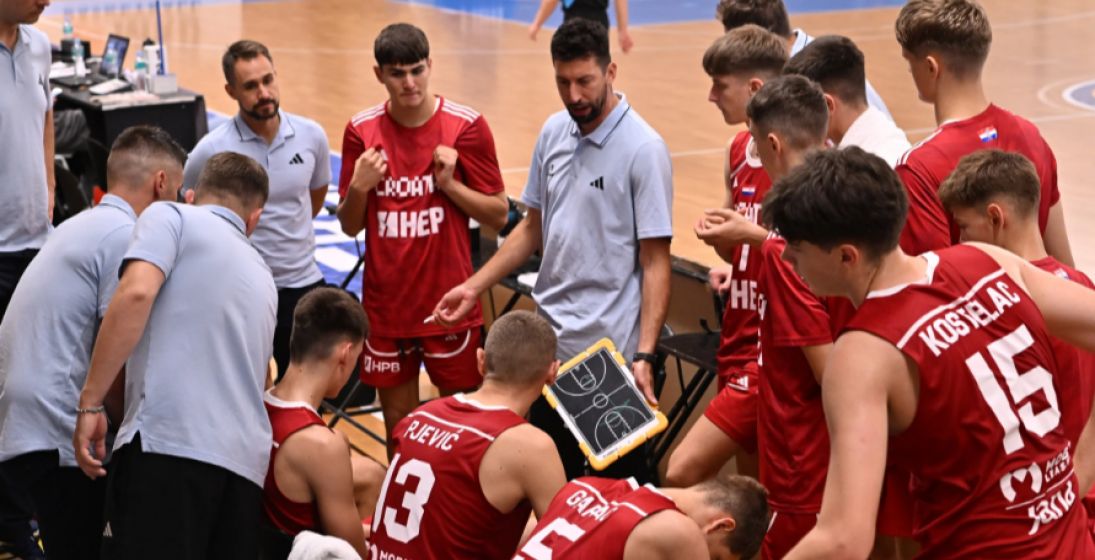 Trećim porazom u nizu kadeti završili natjecanje u B diviziji, ovoga puta igrali su svi
