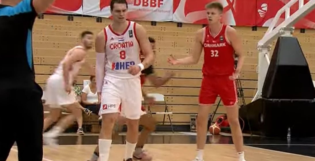 Hezonja je osjetio bol i rano napustio igru, Hrvatska bez njega u drami slavila protiv Danske