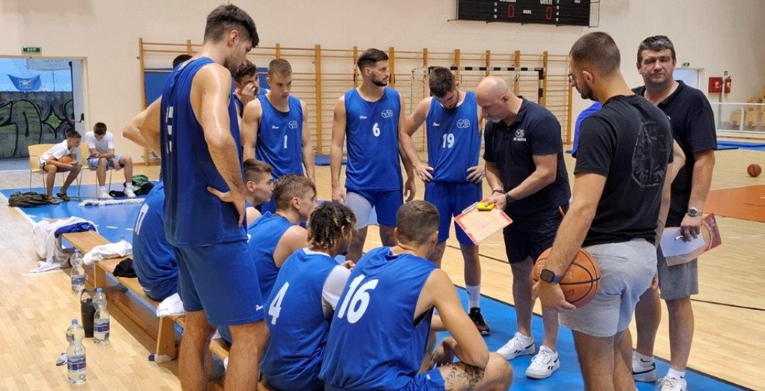 FOTO: Alkar teškom mukom do pobjede nad Ribolom, oduševio Amerikanac Robertson