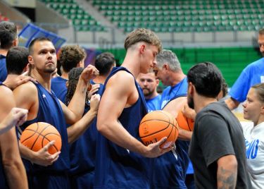 Dinamo odlučio igrati doma bez gledatelja pa je uvjerljiva pobjeda ostala "u svlačionicama"