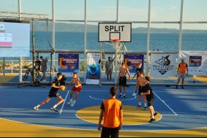 FOTO: Bruno Šundov se primio posla, preko 200 sudionika na #AdriaticTour2025 na plaži Žnjan