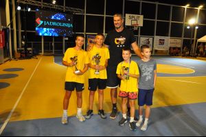FOTO: Bruno Šundov se primio posla, preko 200 sudionika na #AdriaticTour2025 na plaži Žnjan