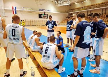 Ribola i Vidovići obilježili Kup Grada Kaštela