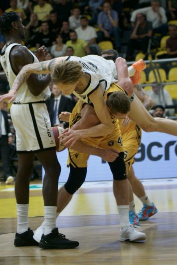 Split u 13 sati protiv ekipe s 11 stranaca, Repeša poziva navijače