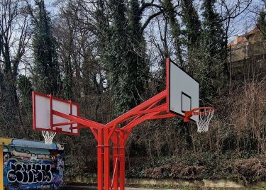 Gasimo požare umjesto da gradimo temelje