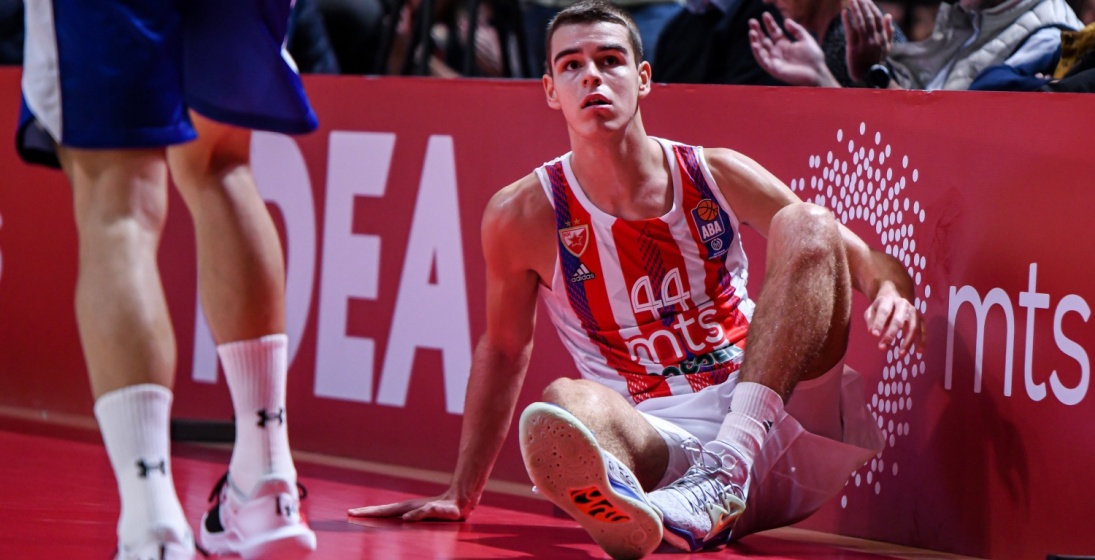 Mladi srpski košarkaš Nikola Topić ima rak