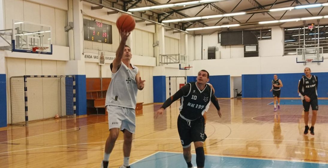 ŠRKL: Duvančićev triple-double za uvjerljivo slavlje Karike, Buva ubacio sedam trica protiv svoje bivše momčadi