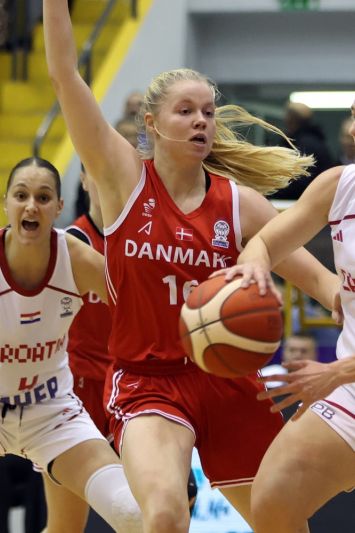 Hrvatice 'potonule' u zadnjoj četvrtini i izgubile od Danske