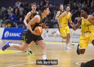 Krajina napustio Dubravu, Split slavio na istoku Zagreba, briljirao Ivan Perasović