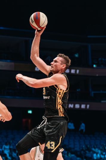 Bliži se kraj suradnje Splita i Leona Radoševića, Mate Kalajžić mijenja sredinu?