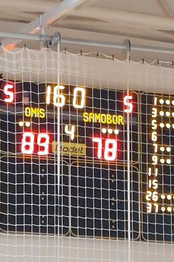 Omišani za povijest, preko najvećeg iznenađenja Premijer lige stigli do F8 Kupa Krešimir Ćosić