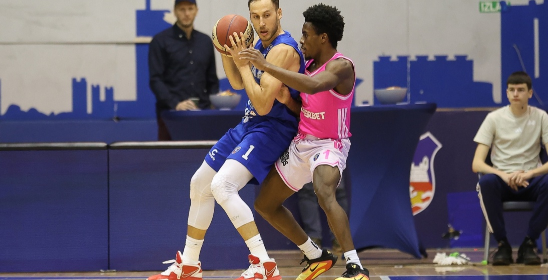 Zadar poen kratak u Beogradu, Mihailović je imao zadnji šut...