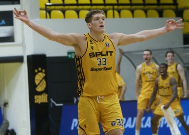 Luda utakmica na Gripama, Split nakon produžetka srušio Igokeu