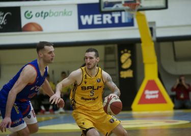 Jordano izrešetao Samobor s 11 trica, Splićani zabili 122 poena