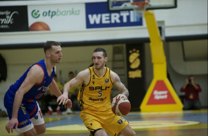 Jordano izrešetao Samobor s 11 trica, Splićani zabili 122 poena