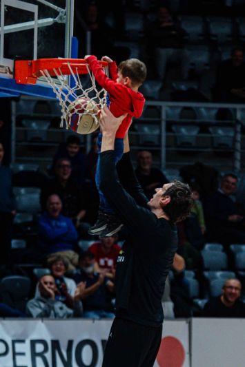 Zadar slavio protiv Ilirije, Beech odlazi, Cibona dolazi, jedan potez Marjanovića oduševio navijače