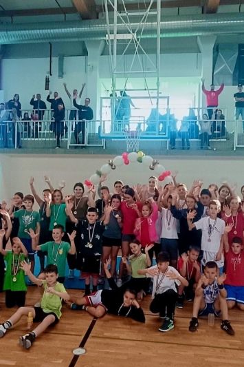 FOTO/VIDEO: Turnir Solinska dica 2025 - radost loptanja pod obručima, zabava, veselje, smijeh...