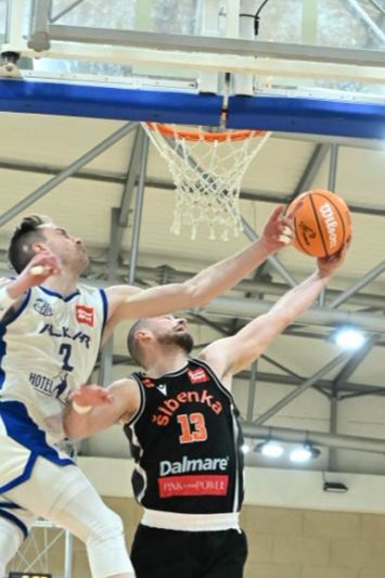 Ludnica u Sinju, Alkar u prvoj utakmici nakon odlaska Milačića slavio protiv Šibenke