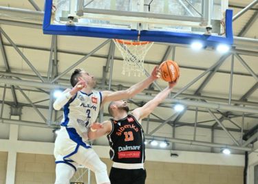 Ludnica u Sinju, Alkar u prvoj utakmici nakon odlaska Milačića slavio protiv Šibenke