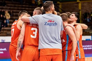 FOTO: Kakav gradski derbi! Lukša Buljević tricom u zadnjoj sekundi srušio Dinamo!