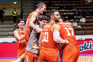 FOTO: Kakav gradski derbi! Lukša Buljević tricom u zadnjoj sekundi srušio Dinamo!