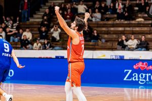 FOTO: Kakav gradski derbi! Lukša Buljević tricom u zadnjoj sekundi srušio Dinamo!