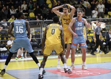 VIDEO Što je ovo bilo? Myersovi suigrači su se hvatali za glave!