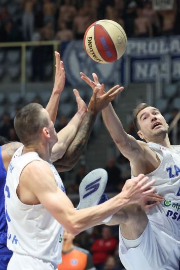 Igrači Zadra dali su sve od sebe, ali nije to bila večer u kojoj se može srušiti Budućnost