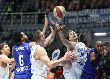 Igrači Zadra dali su sve od sebe, ali nije to bila večer u kojoj se može srušiti Budućnost