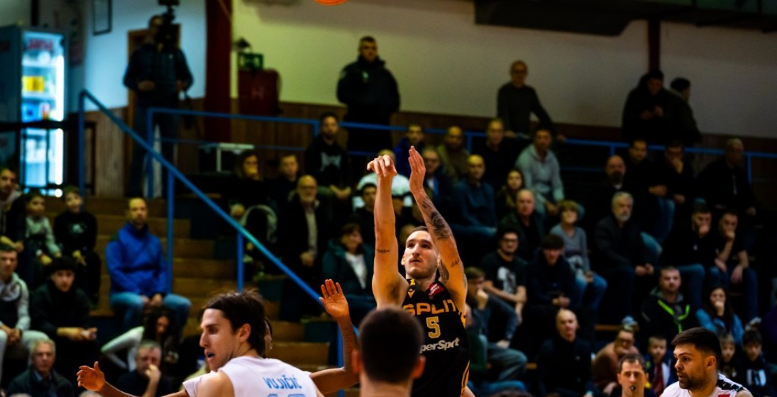 Napadački raspoloženi Split prošetao Kozalom, postotak trice iznad 50 posto