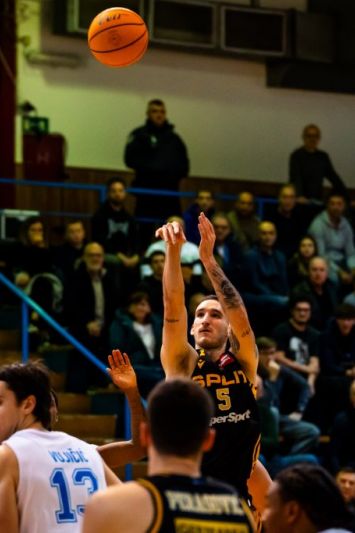 Napadački raspoloženi Split prošetao Kozalom, postotak trice iznad 50 posto