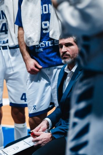 Cibona nastavlja pohod na treće mjesto, na drugoj strani je momčad s dva lica