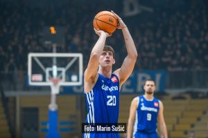 FOTO: Zadar dan nakon tijesnog poraza u ABA ligi s lakoćom slavio kod Dinama, čudesna utakmica Mihailovića