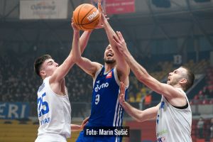 FOTO: Zadar dan nakon tijesnog poraza u ABA ligi s lakoćom slavio kod Dinama, čudesna utakmica Mihailovića
